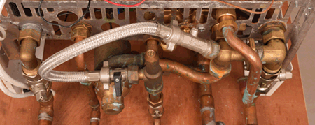 al cb 28 valves under boiler 2.gif